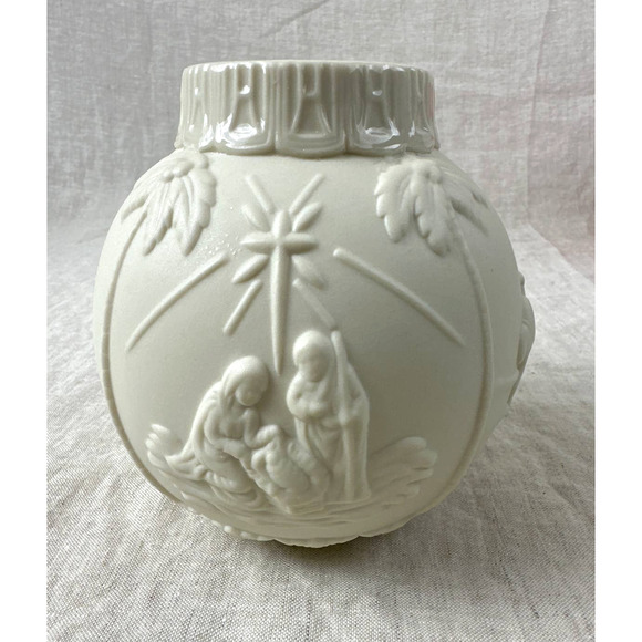 Lenox Christmas Nativity Candle Holder Votive Porcelain Ornamental Glow NWB - Picture 1 of 12